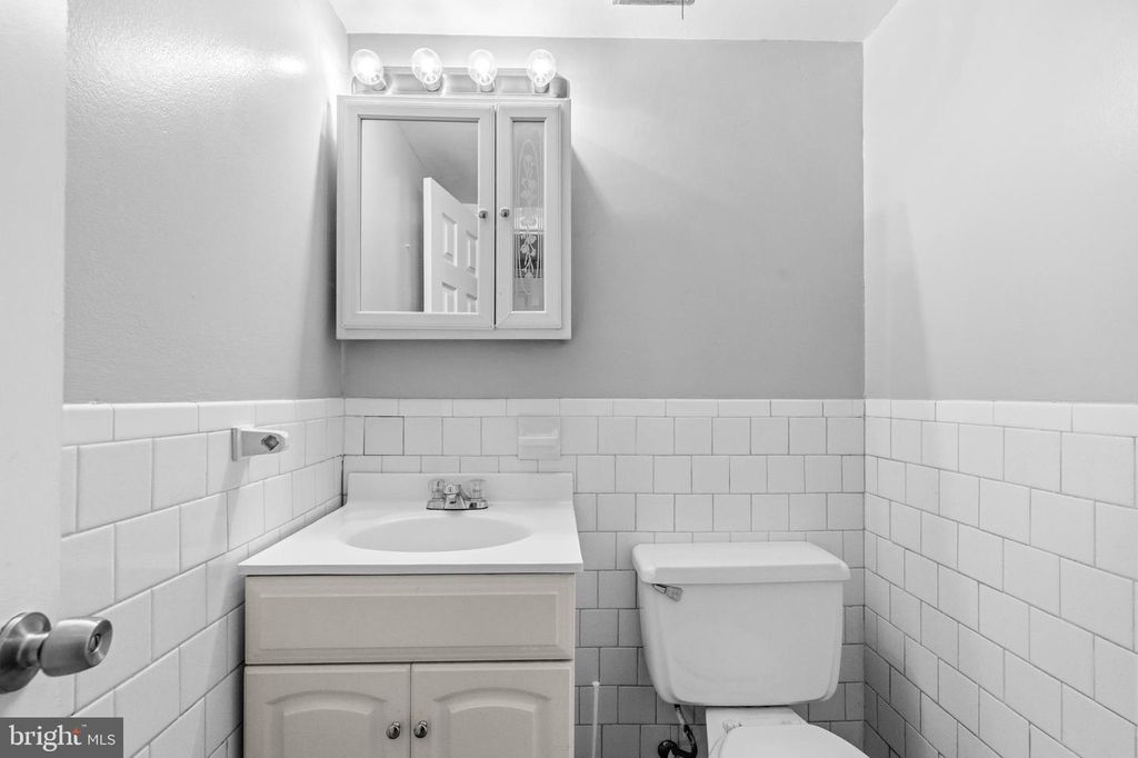 Image 17 of property listing at 1983 ADDISON RD S, District Heights, MD 20747