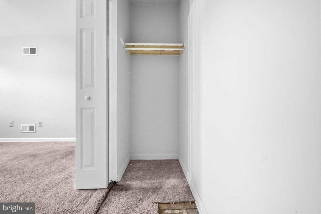 Image 26 of property listing at 1983 ADDISON RD S, District Heights, MD 20747