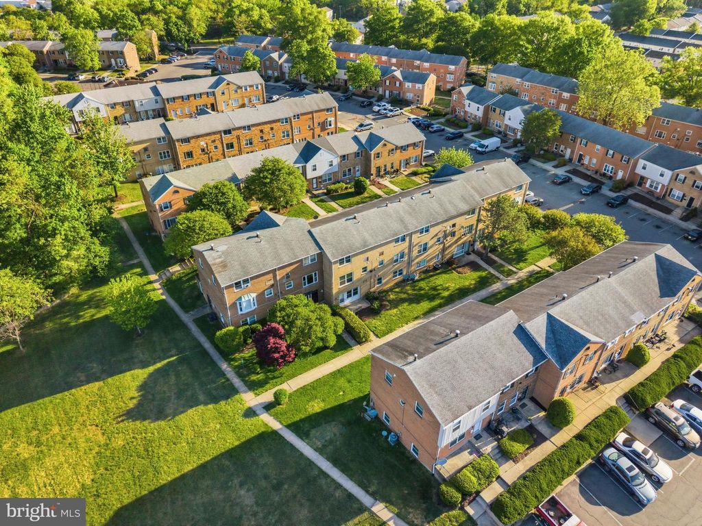 Image 29 of property listing at 1983 ADDISON RD S, District Heights, MD 20747