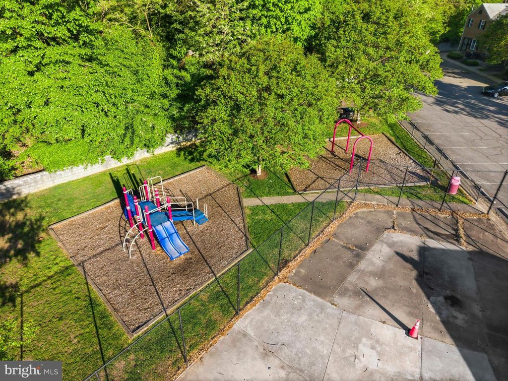 Image 31 of property listing at 1983 ADDISON RD S, District Heights, MD 20747