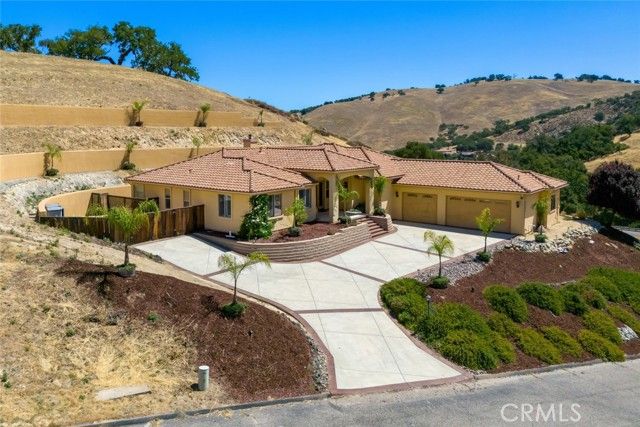 9805 Steelhead Road, Paso Robles, CA 93446