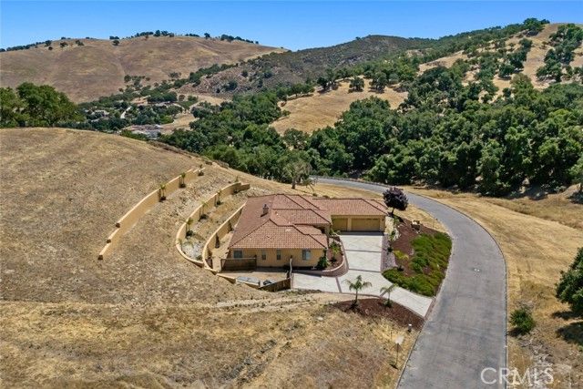 9805 Steelhead Road, Paso Robles, CA 93446