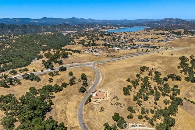 9805 Steelhead Road, Paso Robles, CA 93446