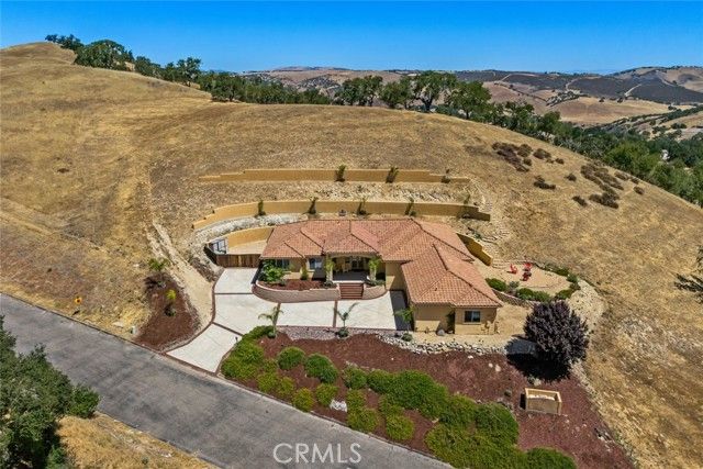 9805 Steelhead Road, Paso Robles, CA 93446
