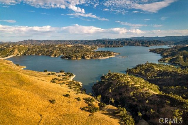 9805 Steelhead Road, Paso Robles, CA 93446