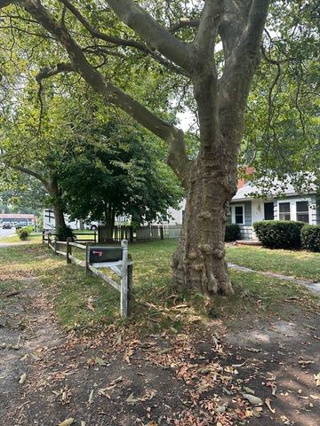 17 Winslow Gray Rd, Yarmouth, MA 02673