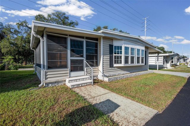 37818 VALENCIA AVENUE, Zephyrhills, FL 33541