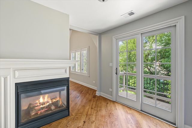 849 E Hillside Road, Naperville, IL 60540