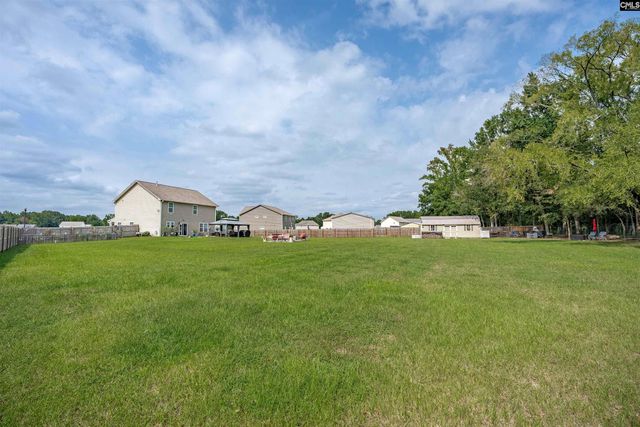 249 Harvester Loop, Hopkins, SC 29061