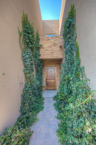 6609 KALGAN Road, Rio Rancho, NM 87144