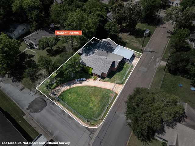 500 W Marshall Avenue, Gladewater, TX 75647