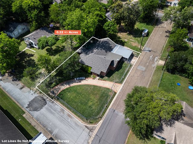 500 W Marshall Avenue, Gladewater, TX 75647