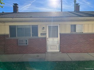 1526 Hanover Street, Lincoln Park, MI 48146