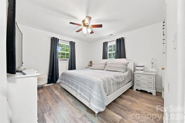 100 30th Avenue NW, Hickory, NC 28601