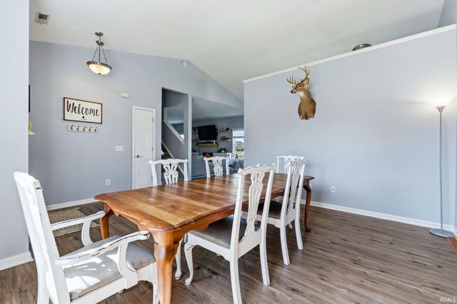 320 Treeline Cove, Fort Wayne, IN 46825