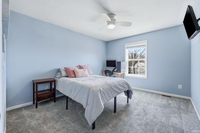 320 Treeline Cove, Fort Wayne, IN 46825