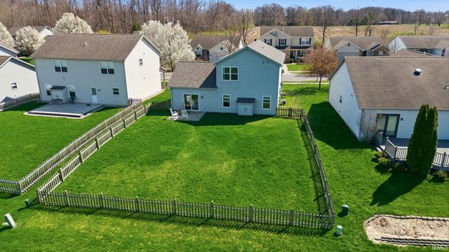 320 Treeline Cove, Fort Wayne, IN 46825