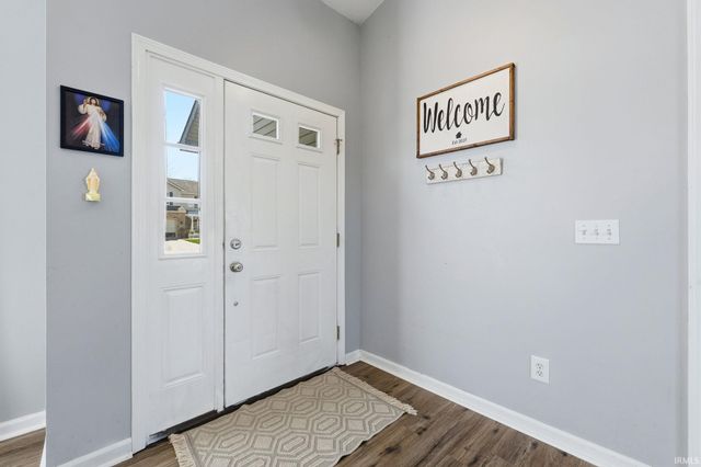 320 Treeline Cove, Fort Wayne, IN 46825