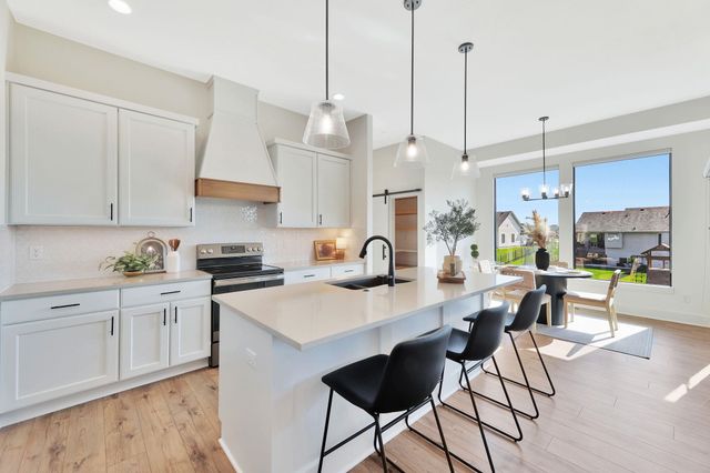 230 S Wellcrest, Wichita, KS 67052