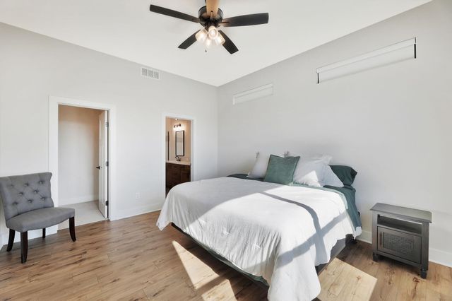 230 S Wellcrest, Wichita, KS 67052