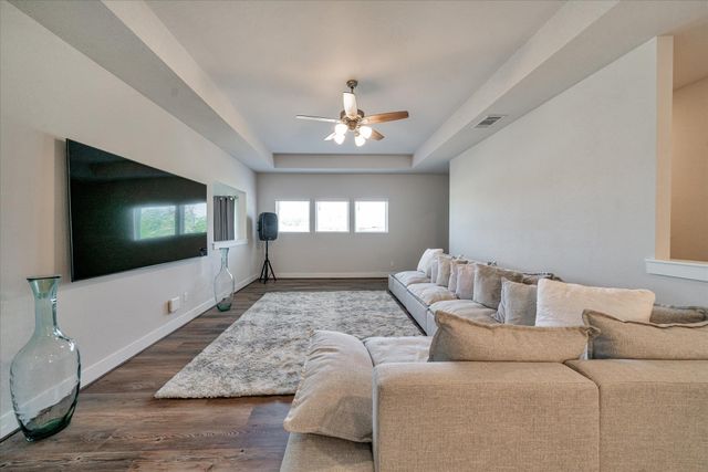 110 Gaston DR, Bastrop, TX 78602