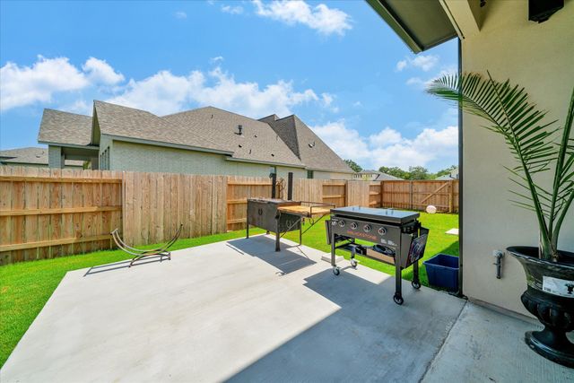 110 Gaston DR, Bastrop, TX 78602