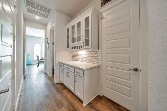 110 Gaston DR, Bastrop, TX 78602