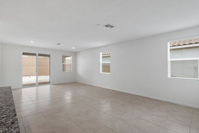 8955 Marigold Creek Street, Las Vegas, NV 89113