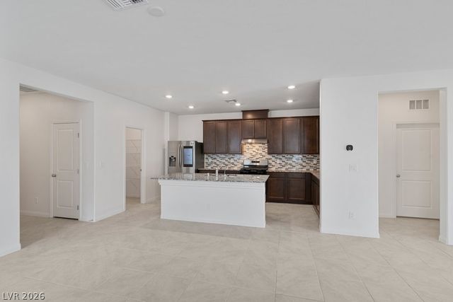 8955 Marigold Creek Street, Las Vegas, NV 89113
