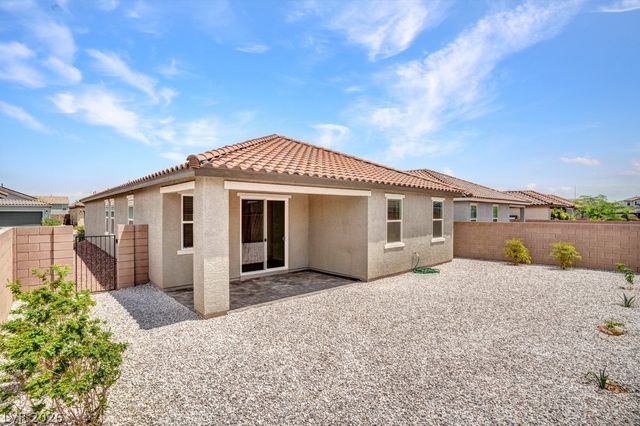8955 Marigold Creek Street, Las Vegas, NV 89113