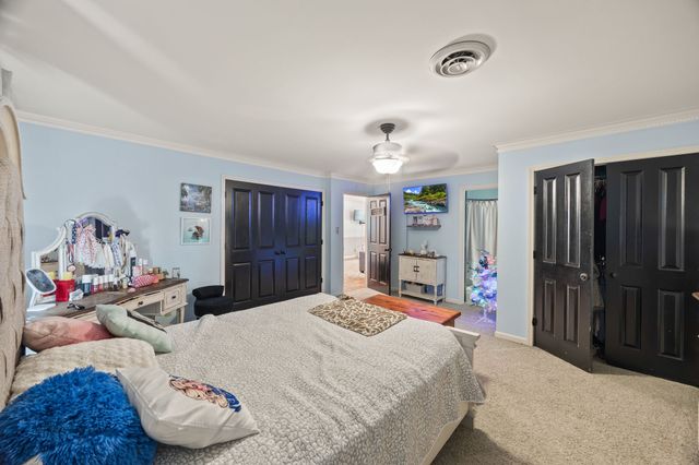 721 Valley Dr, Livingston, TN 38570