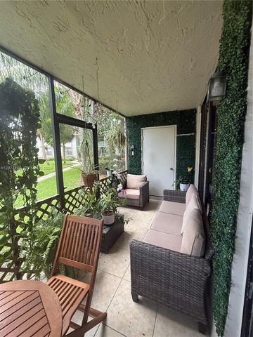 1244 S Military Trail 711, Deerfield Beach, FL 33442
