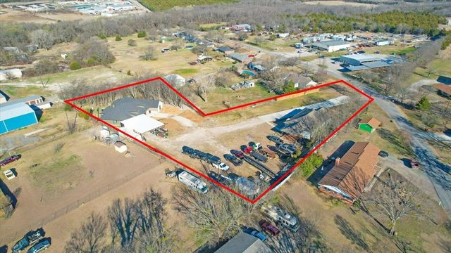 920 Oil Mill Road, Van Alstyne, TX 75495