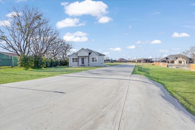 920 Oil Mill Road, Van Alstyne, TX 75495