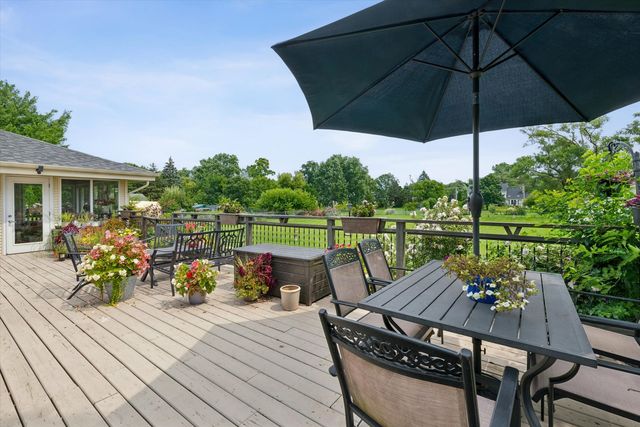 6441 S Richmond Avenue, Willowbrook, IL 60527