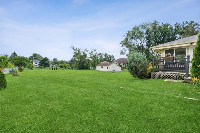 6441 S Richmond Avenue, Willowbrook, IL 60527