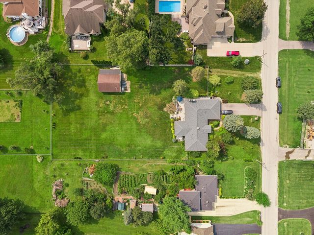 6441 S Richmond Avenue, Willowbrook, IL 60527