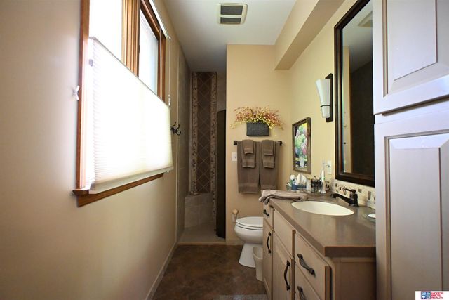 7431 N Hampton, Lincoln, NE 68506
