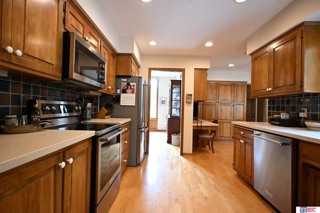 7431 N Hampton, Lincoln, NE 68506