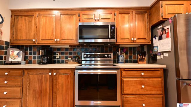 7431 N Hampton, Lincoln, NE 68506