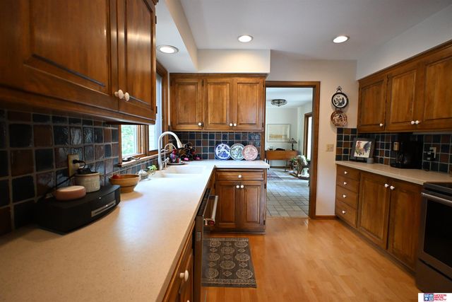 7431 N Hampton, Lincoln, NE 68506