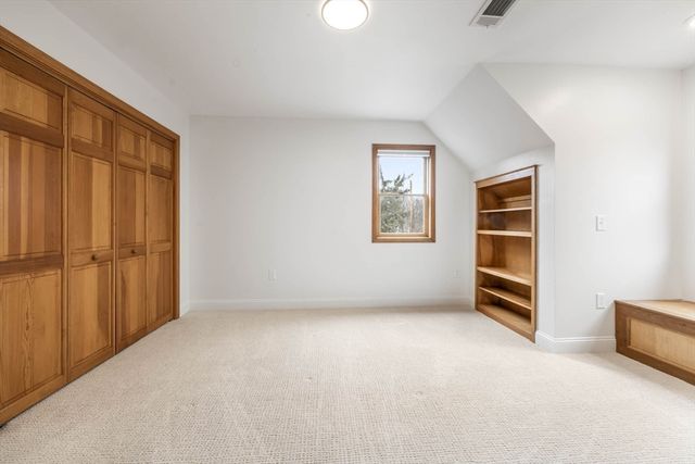 10 Alden St, Ludlow, MA 01056