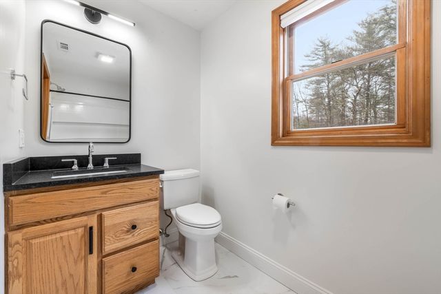 10 Alden St, Ludlow, MA 01056