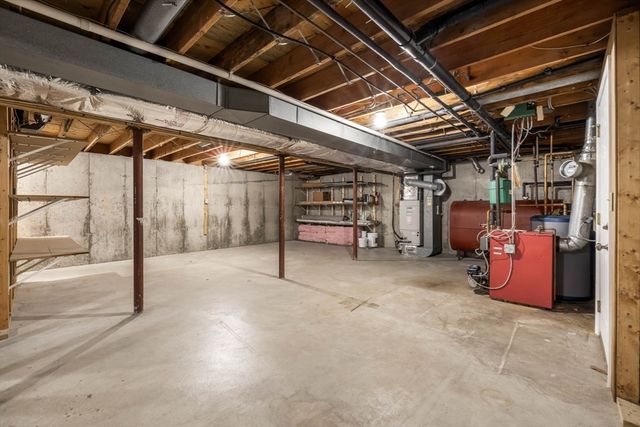 10 Alden St, Ludlow, MA 01056