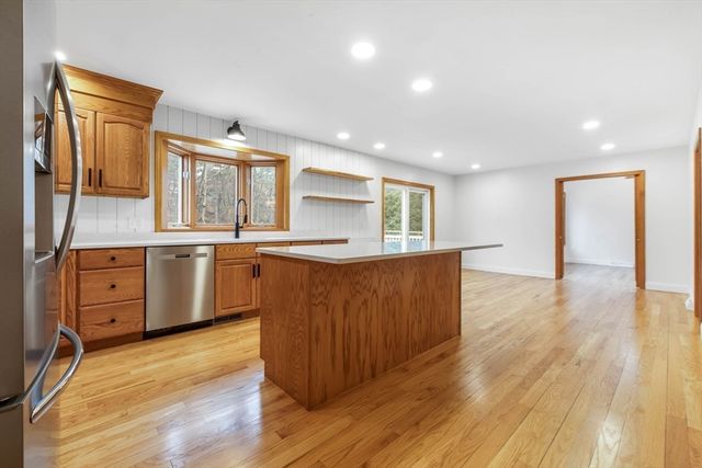 10 Alden St, Ludlow, MA 01056