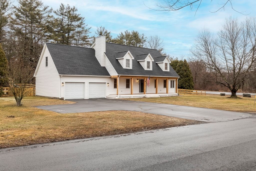 10 Alden St, Ludlow, MA 01056