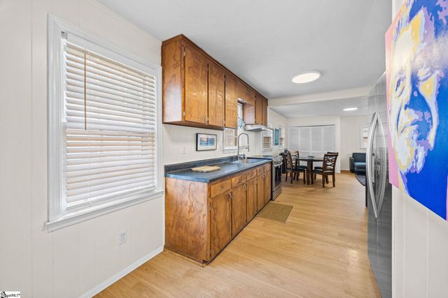 2 Druid Street, Greenville, SC 29609