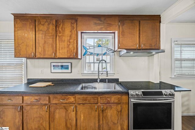 2 Druid Street, Greenville, SC 29609
