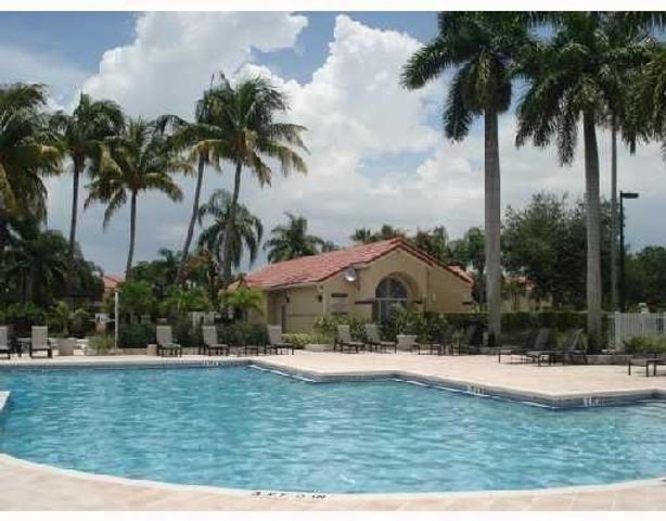 751 Lyons Road 18102, Coconut Creek, FL 33063