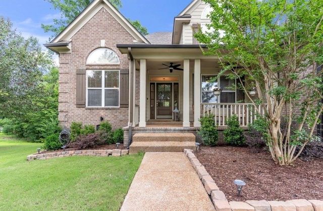 9441 LAKE BRIDGE DR, Lakeland, TN 38002